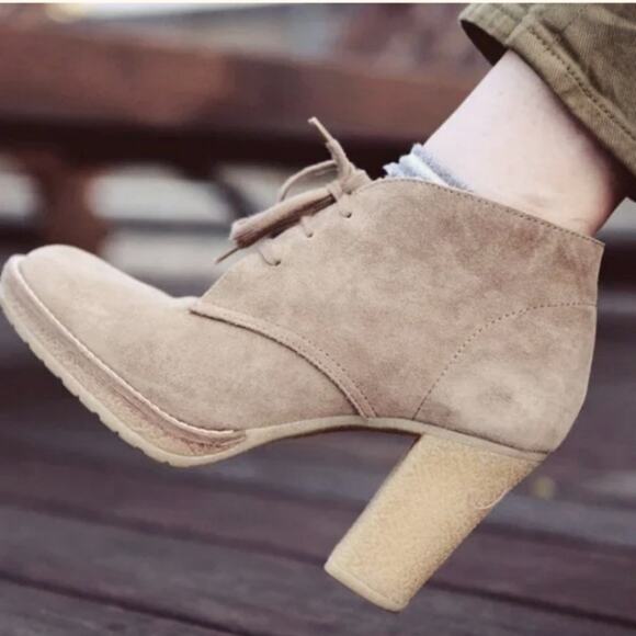 J. Crew MacAlister tan suede chunky heeled lace up boots Made in Italy. Size 8 - Picture 1 of 6